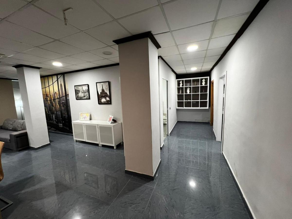 Rmn Tourist Home บาเลนเซีย ภายนอก รูปภาพ